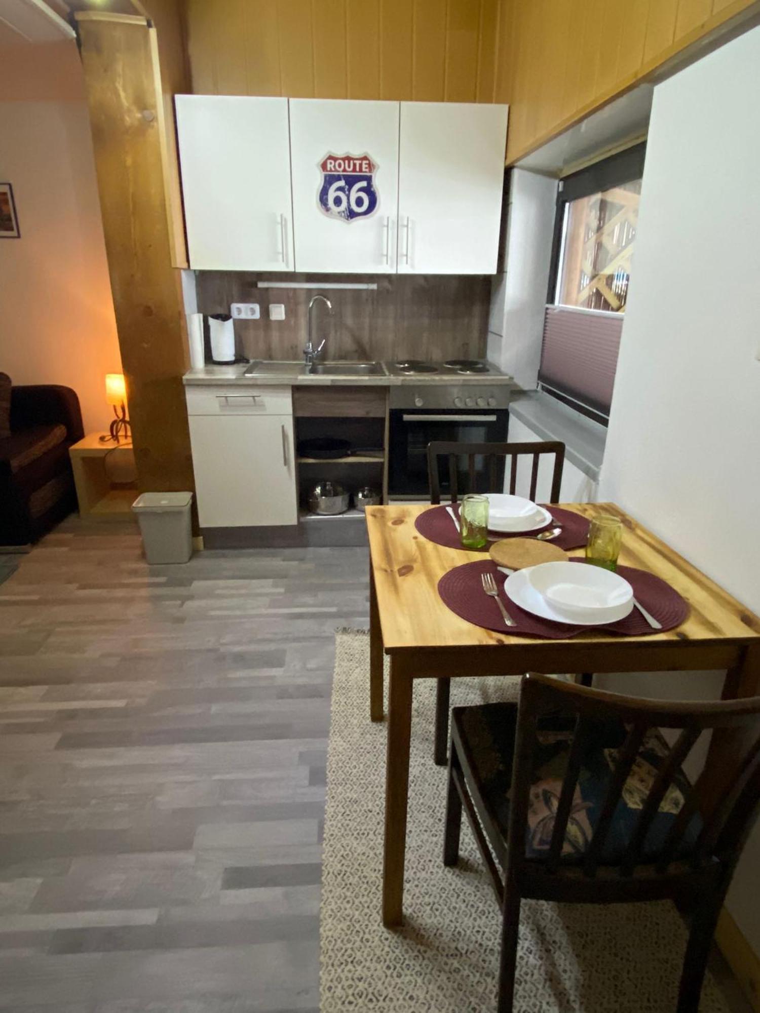 Ferienwohnungen! Kleine Bungalows Mit Terrasse! Stockhausen-Illfurth Pokój zdjęcie