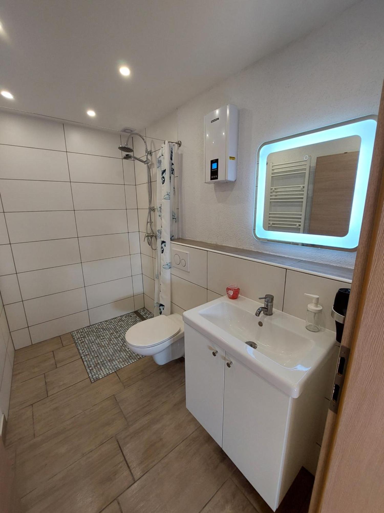 Ferienwohnungen! Kleine Bungalows Mit Terrasse! Stockhausen-Illfurth Pokój zdjęcie